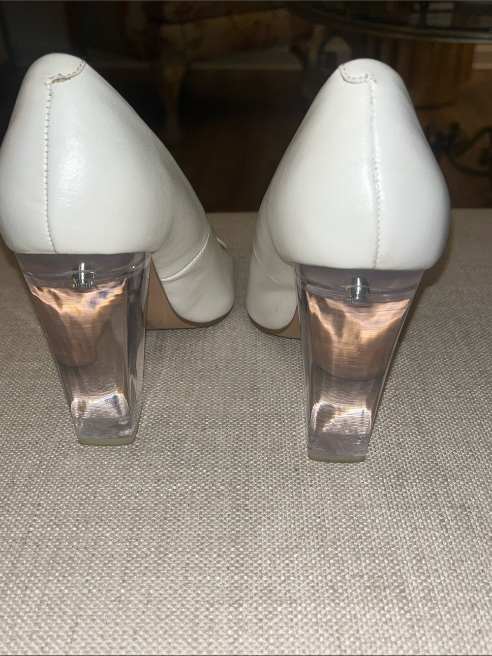 Aldo White Pointed-Toe Leather Heels with lucite heel. Size 8 B - Picture 4 of 6